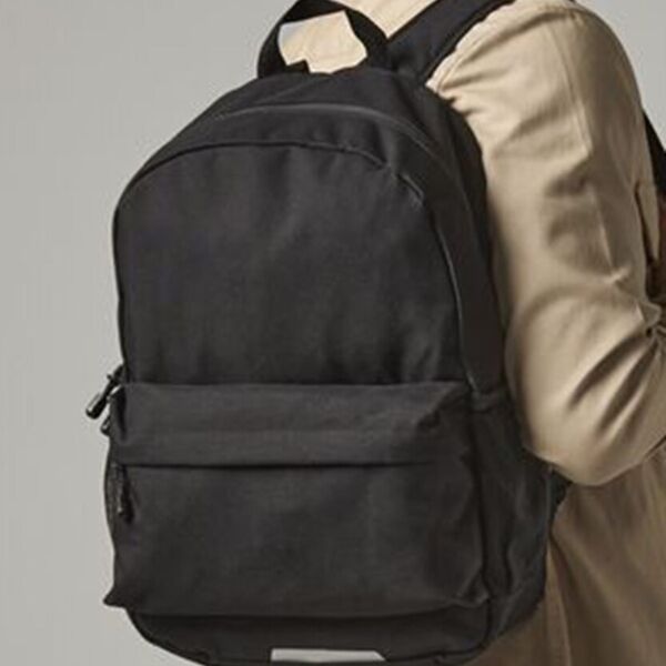 Academy backpack Thumbnail
